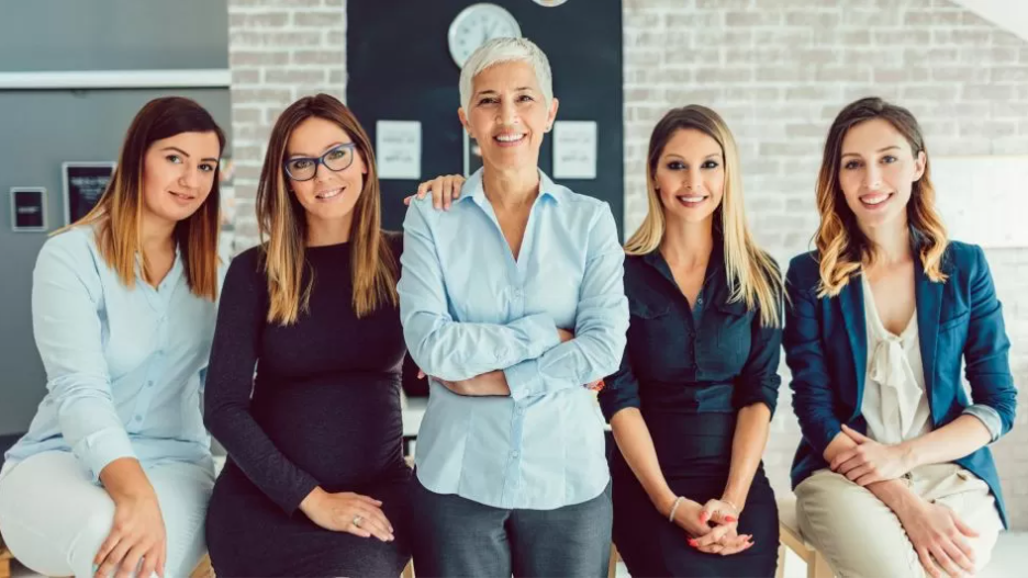 Lee más sobre el artículo Emprender en el mundo digital: Movistar Empresas brinda un curso gratuito para mujeres emprendedoras